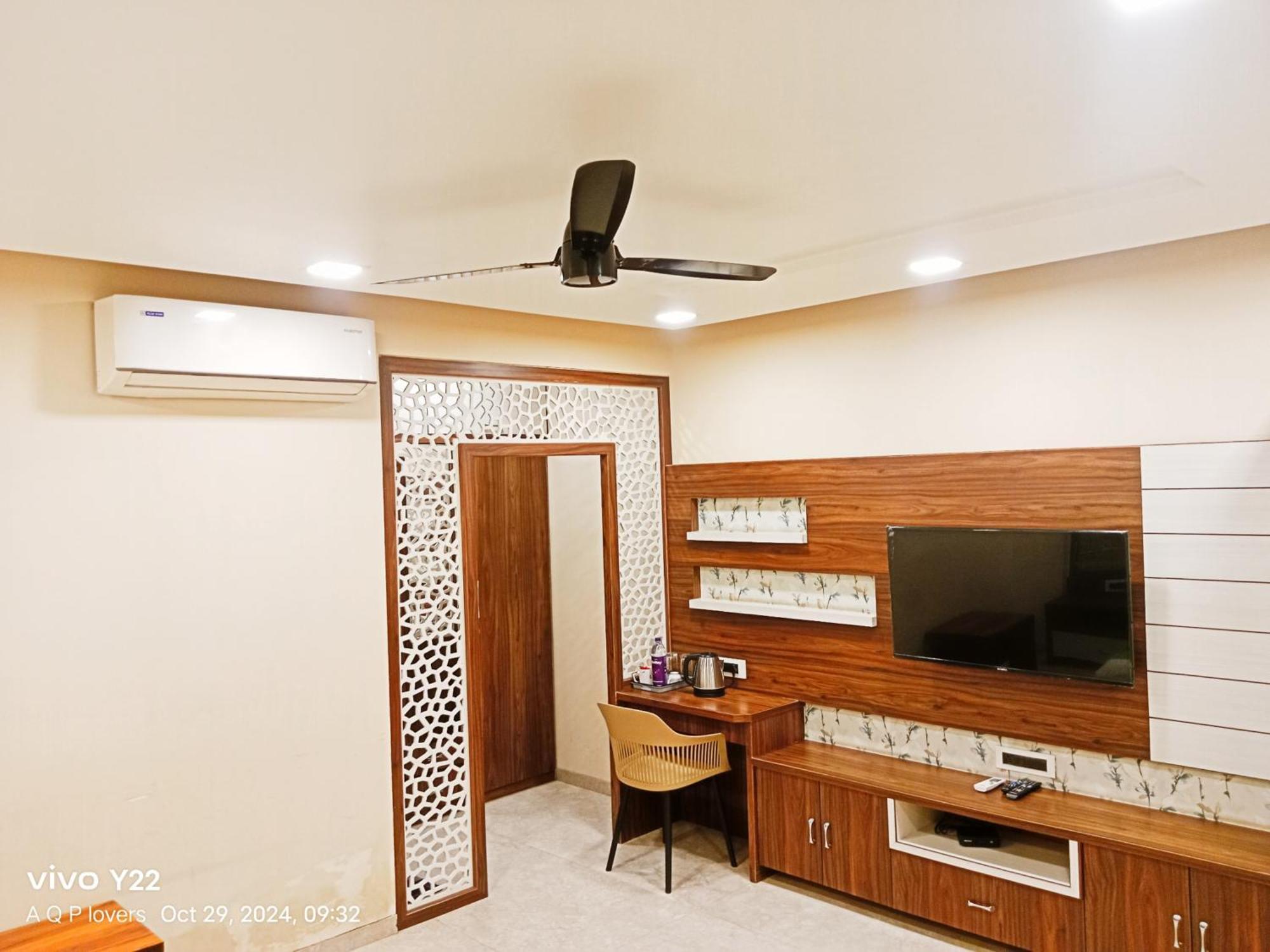 Lemon Wood Suites Πούνε Εξωτερικό φωτογραφία